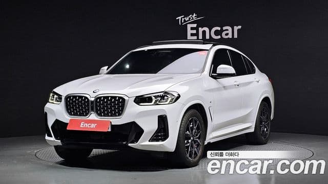 BMW X4 2023 — Фото 9/20