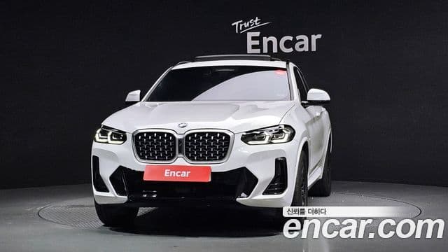 BMW X4 2023 — Фото 2/20
