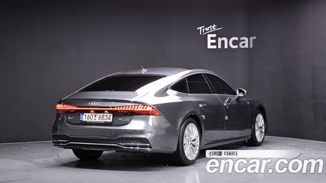 Audi A7 2021 — ფოტო 2/20