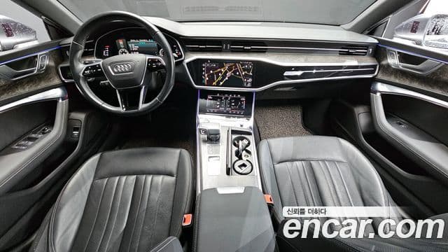 Audi A7 2021 — ფოტო 7/20