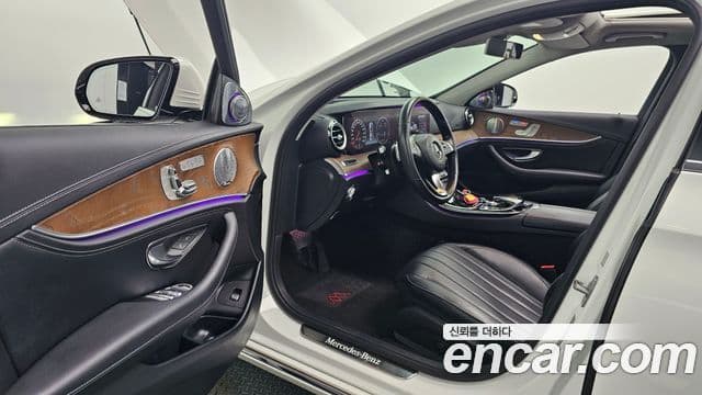 Mercedes-Benz E-Class 2018 — Şəkil 11/20