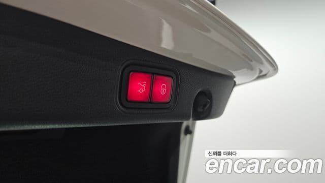 Mercedes-Benz E-Class 2018 — Şəkil 18/20