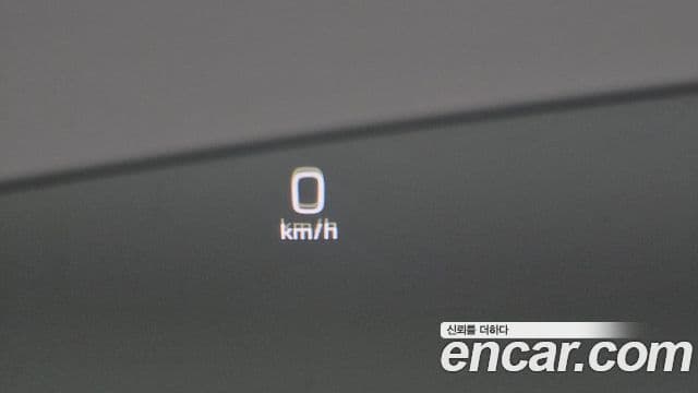 Mercedes-Benz E-Class 2018 — Şəkil 19/20