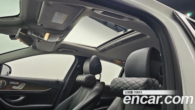 Mercedes-Benz E-Class 2018 — Şəkil 20/20