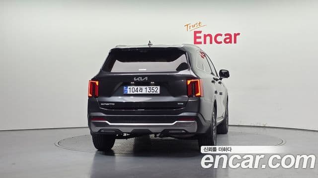 Kia Sorento 2023 — ფოტო 4/20