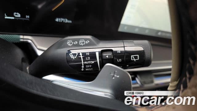 Kia Sorento 2023 — ფოტო 15/20