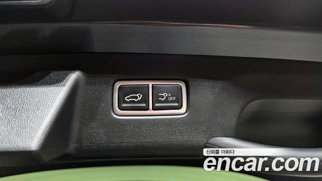 Kia Sorento 2023 — ფოტო 18/20
