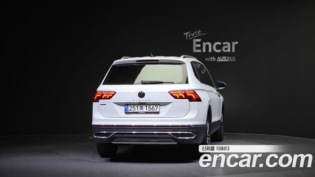 Volkswagen Tiguan Allspace 2022 — ფოტო 4/20