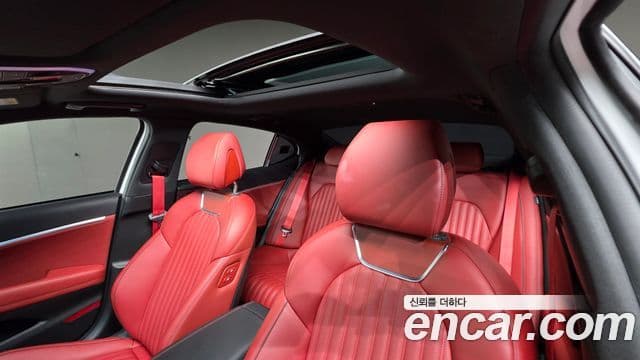 Genesis G70 2023 — ფოტო 10/20