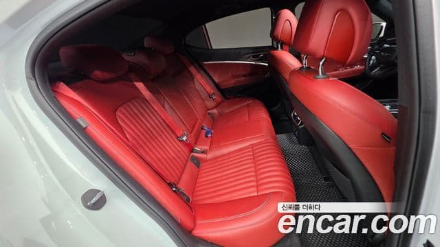 Genesis G70 2023 — ფოტო 4/20