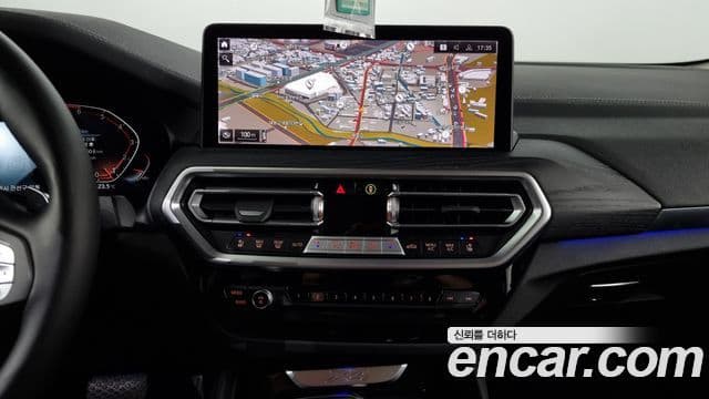 BMW X4 2023 — ფოტო 16/20