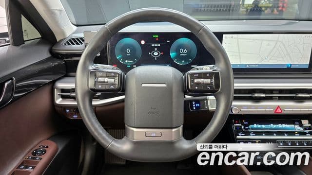 Hyundai Grandeur 2023 — ფოტო 13/20