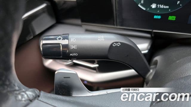 Hyundai Grandeur 2023 — ფოტო 17/20