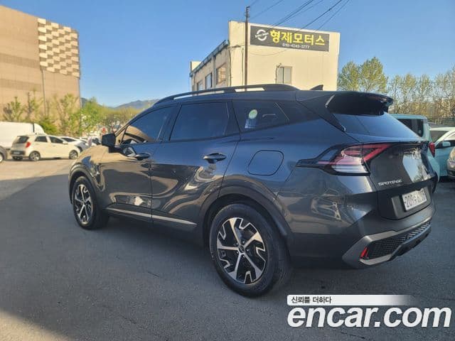 Kia Sportage 2022 — Photo 10/20