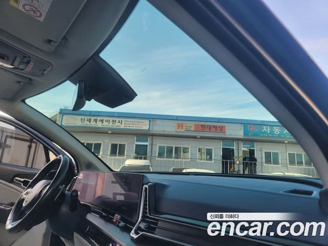 Kia Sportage 2022 — Photo 7/20