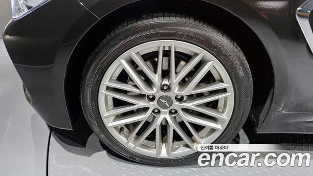 Genesis G70 2019 — ფოტო 5/20