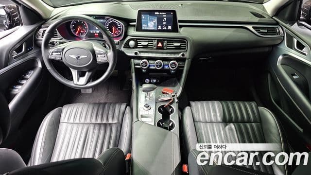 Genesis G70 2019 — ფოტო 7/20