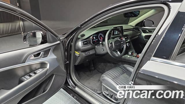 Genesis G70 2019 — ფოტო 11/20