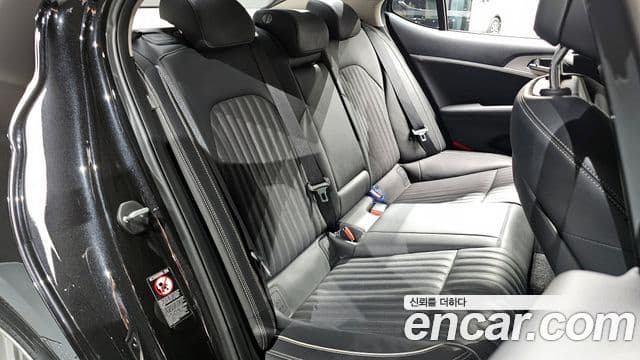 Genesis G70 2019 — ფოტო 12/20