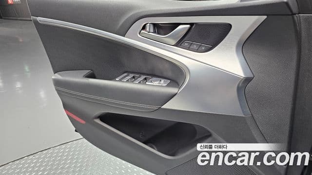 Genesis G70 2019 — ფოტო 14/20