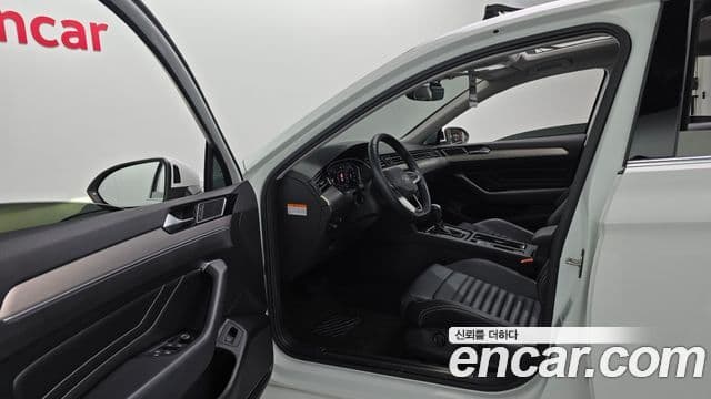 Volkswagen Passat GT 2021 — Şəkil 5/20