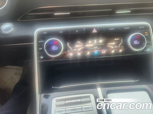 Genesis GV80 2020 — ფოტო 10/20