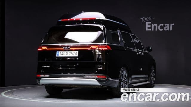 Kia Carnival 2022 — Фото 2/20