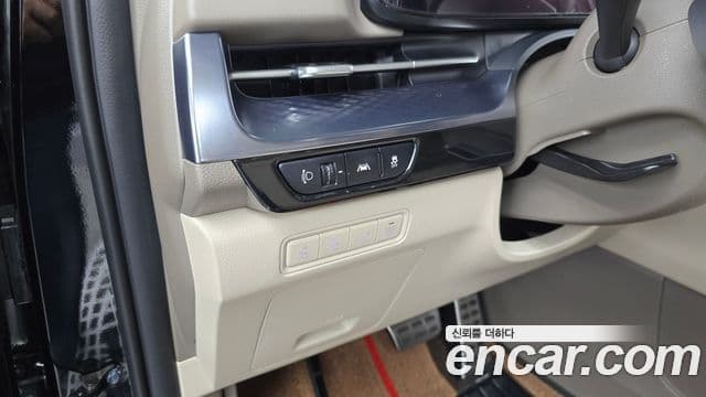 Kia Carnival 2022 — Фото 17/20