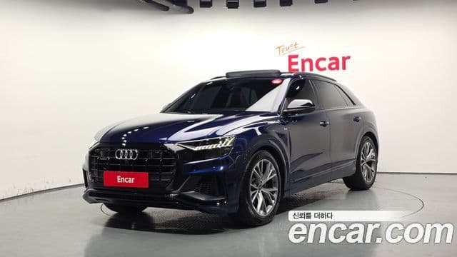 Audi Q7 2022 — ფოტო 1/20