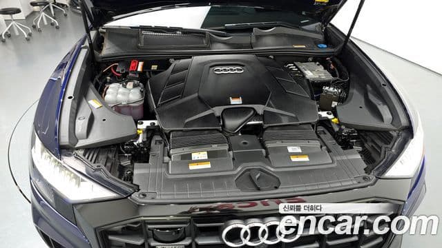 Audi Q7 2022 — ფოტო 6/20