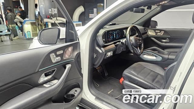 Mercedes-Benz GLS-Class 2022 — Photo 13/20