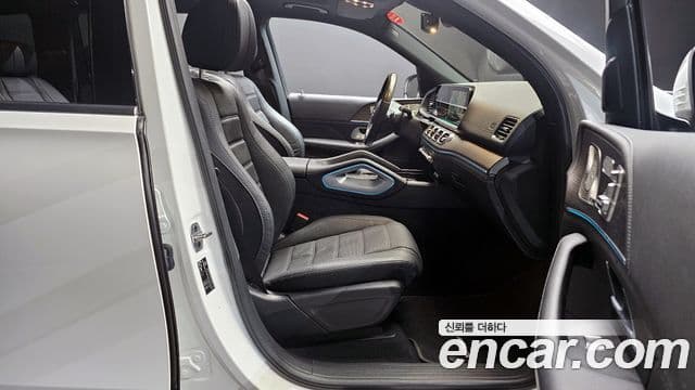 Mercedes-Benz GLS-Class 2022 — Photo 2/20