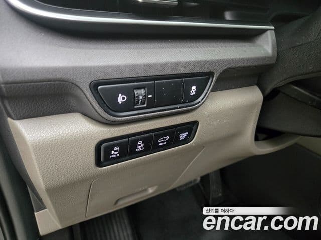 Kia Carnival 2024 — ფოტო 14/19