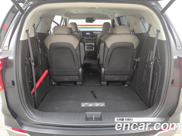 Kia Carnival 2024 — ფოტო 19/19