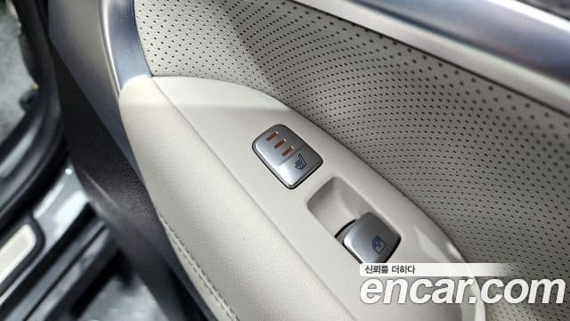 Genesis G70 2021 — Photo 2/20