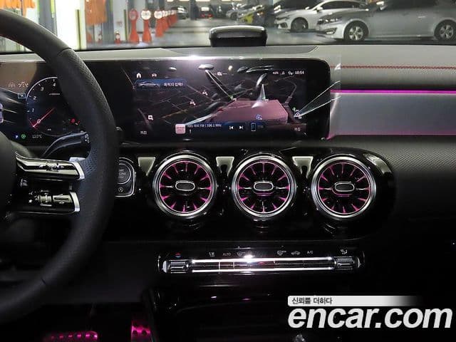 Mercedes-Benz CLA-Class 2025 — Фото 10/20
