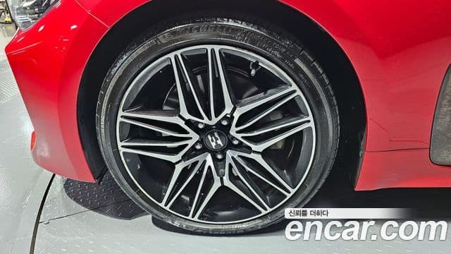 Kia Stinger 2021 — ფოტო 4/20