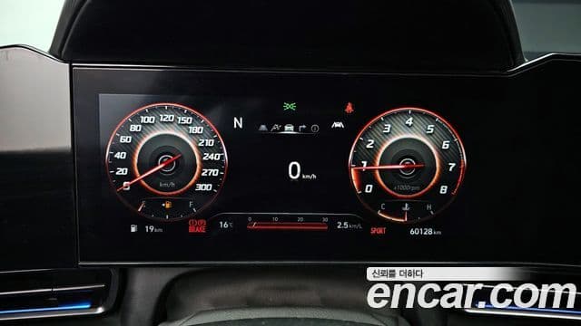Hyundai The New Avante Hybrid 2022 — ფოტო 5/20
