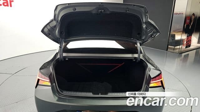 Hyundai The New Avante Hybrid 2022 — ფოტო 10/20