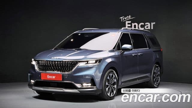 Kia Carnival 2023 — ფოტო 9/20