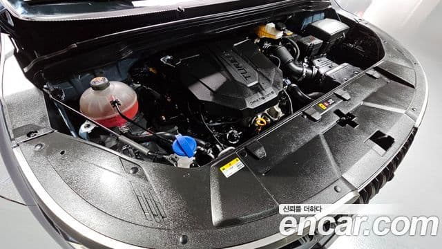 Kia Carnival 2023 — ფოტო 5/20