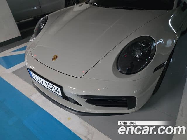 Porsche 911 2023 — Photo 11/20
