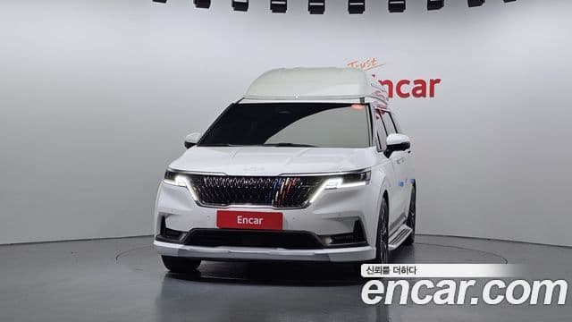 Kia Carnival 2023 — Фото 3/20