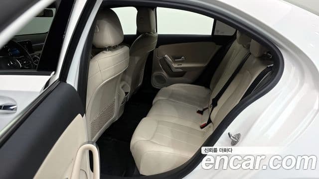 Mercedes-Benz A-Class 2020 — Фото 18/20
