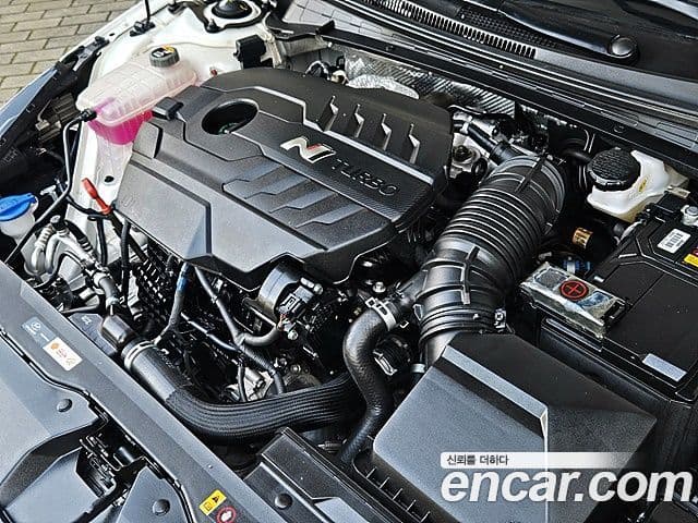 Hyundai The New Avante Hybrid 2022 — Photo 1/20