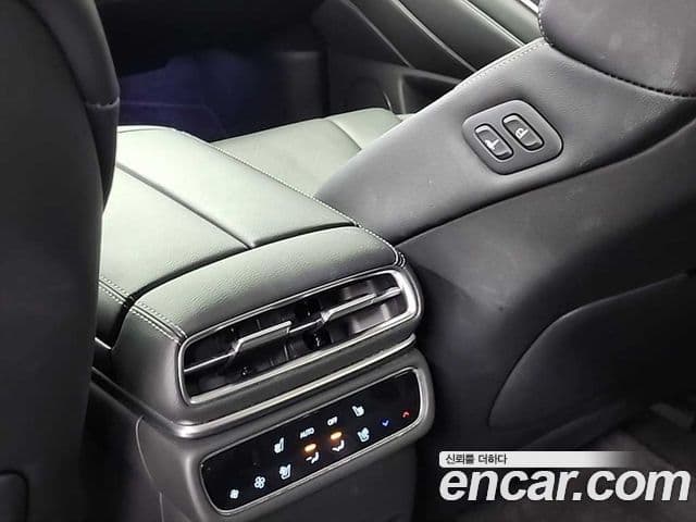 Genesis GV80 2024 — Photo 3/18