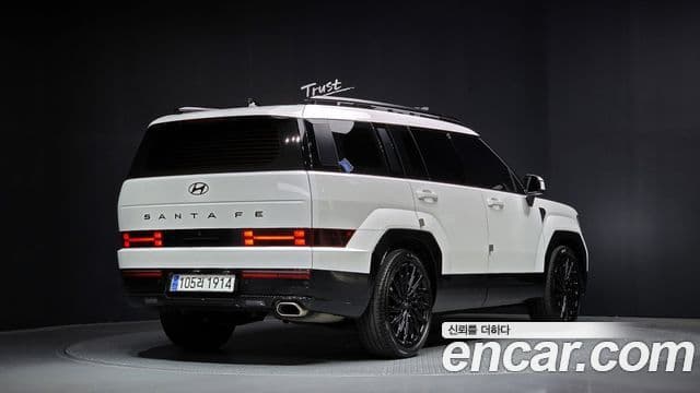 Hyundai Santa Fe 2023 — Фото 2/20