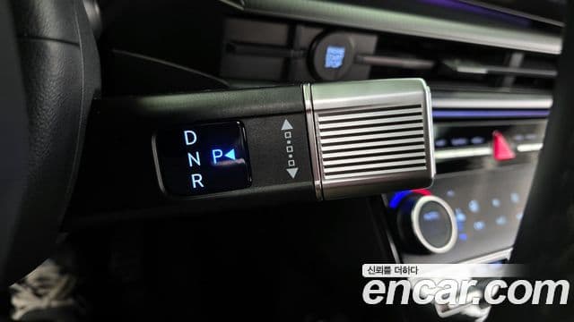 Hyundai Santa Fe 2023 — Фото 9/20