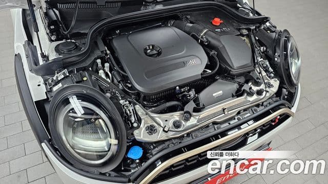Mini Cooper S 2024 — ფოტო 6/20