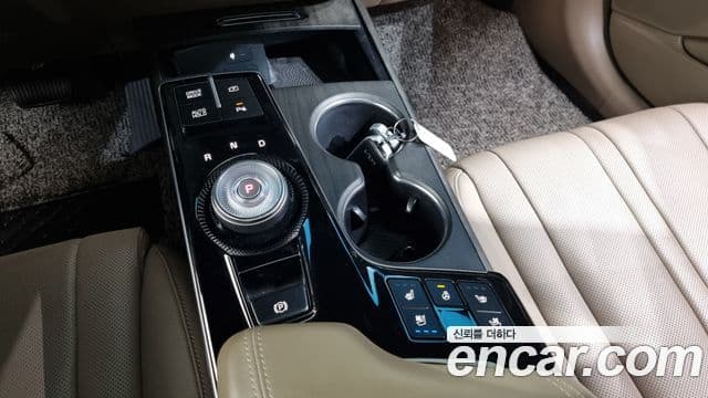 Kia K8 2021 — Şəkil 9/20